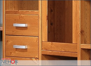 Jabo massiver Schrank 38K